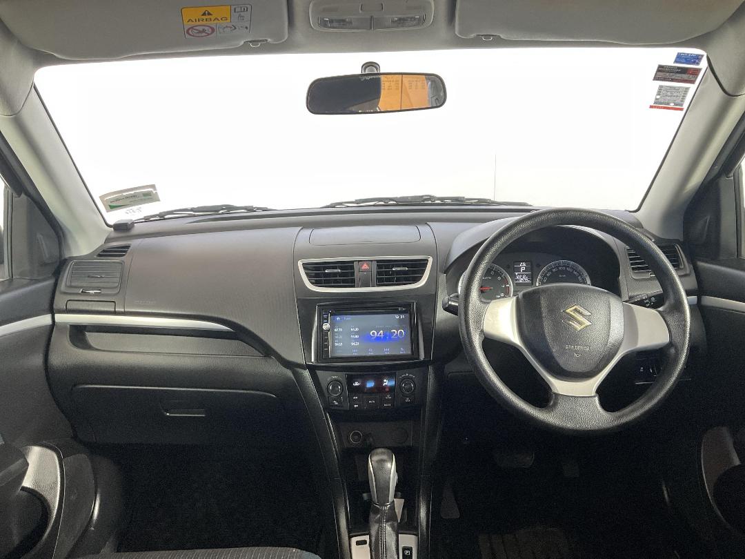 Photo '17' of Suzuki Swift