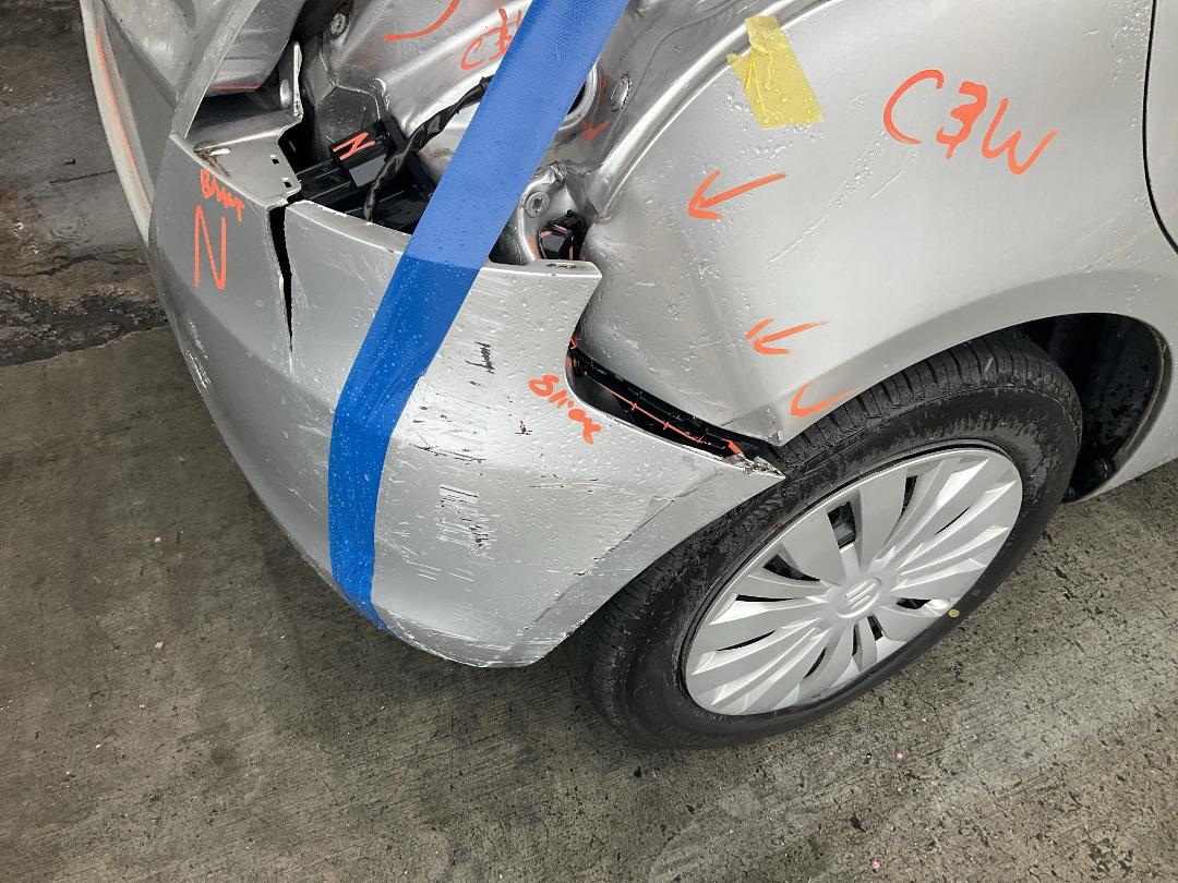 Photo '15' of Suzuki Swift Photo '15' of Suzuki Swift