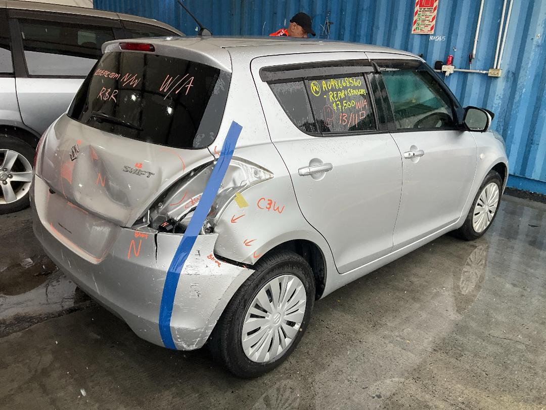 Photo '13' of Suzuki Swift Photo '13' of Suzuki Swift