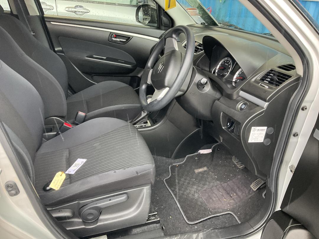 Photo '18' of Suzuki Swift Photo '18' of Suzuki Swift