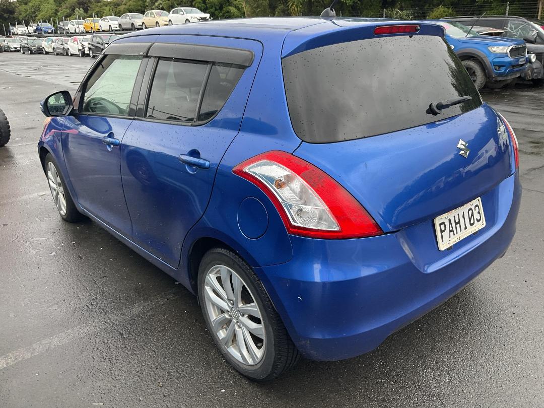 Photo '3' of Suzuki Swift Photo '3' of Suzuki Swift