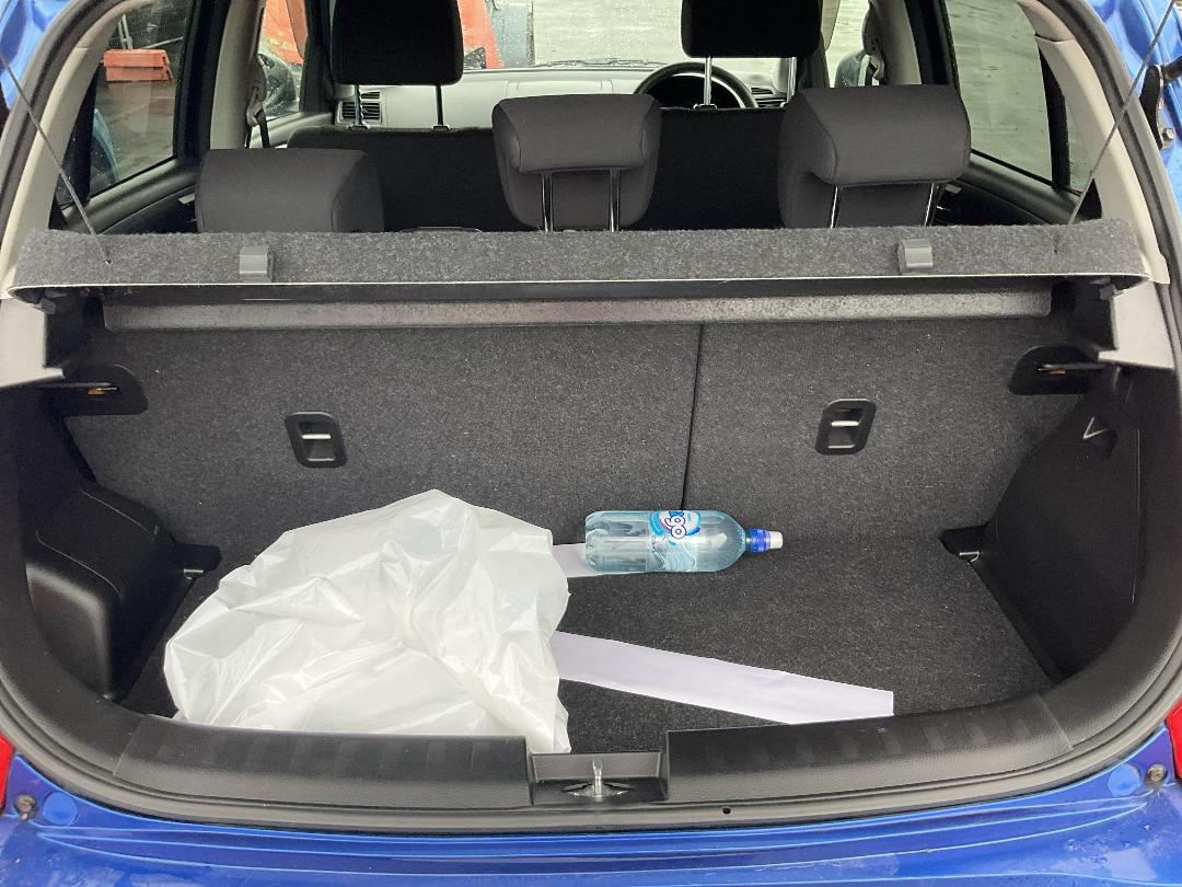 Photo '6' of Suzuki Swift Photo '6' of Suzuki Swift