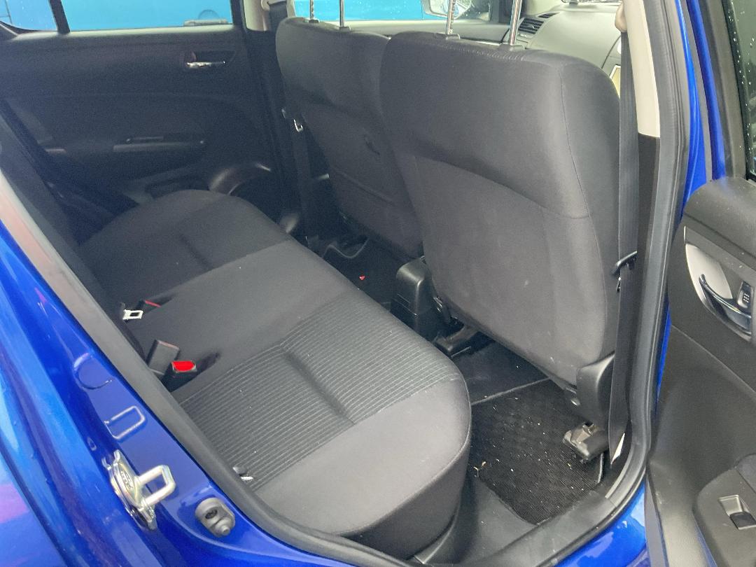 Photo '11' of Suzuki Swift Photo '11' of Suzuki Swift