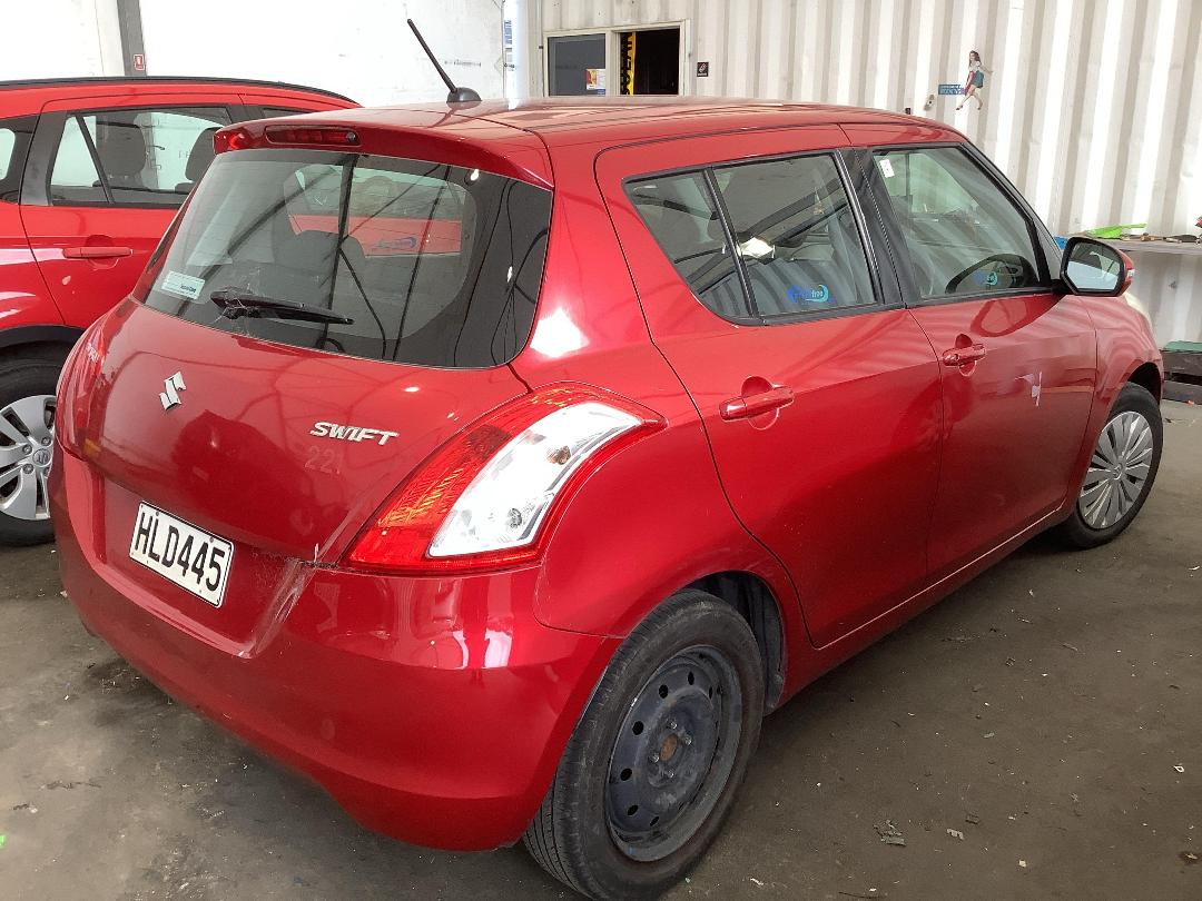 Photo '4' of Suzuki Swift Glxab