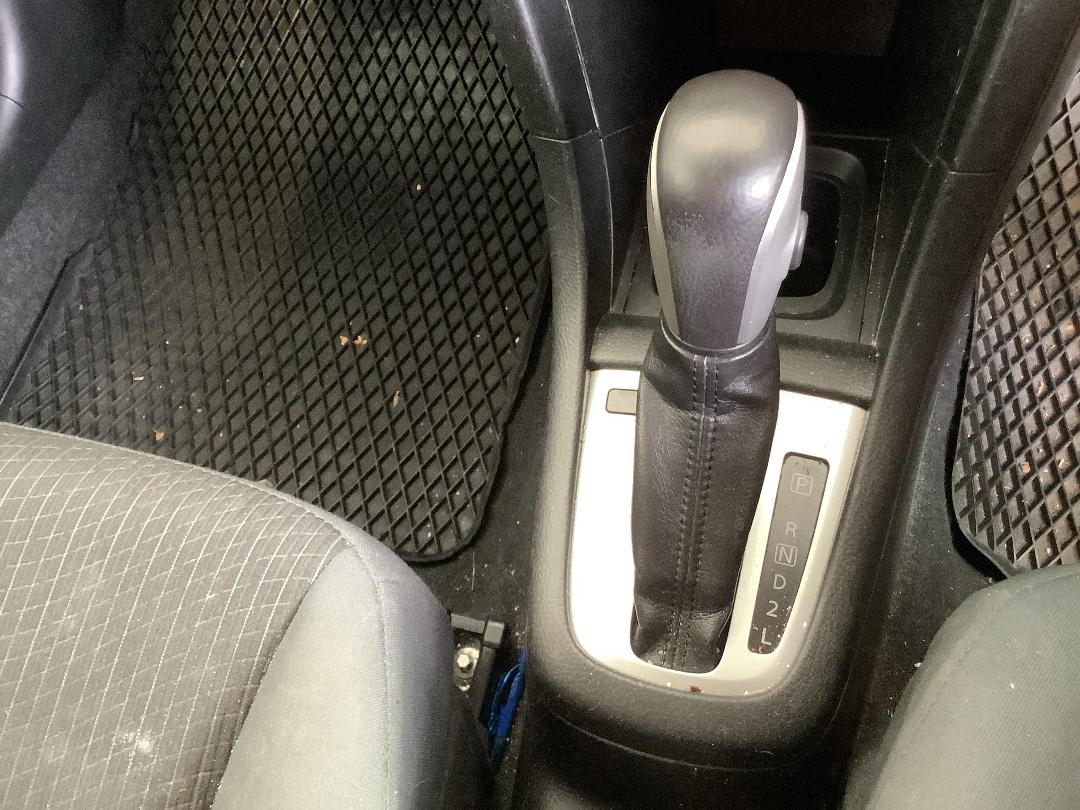 Photo '15' of Suzuki Swift Glxab