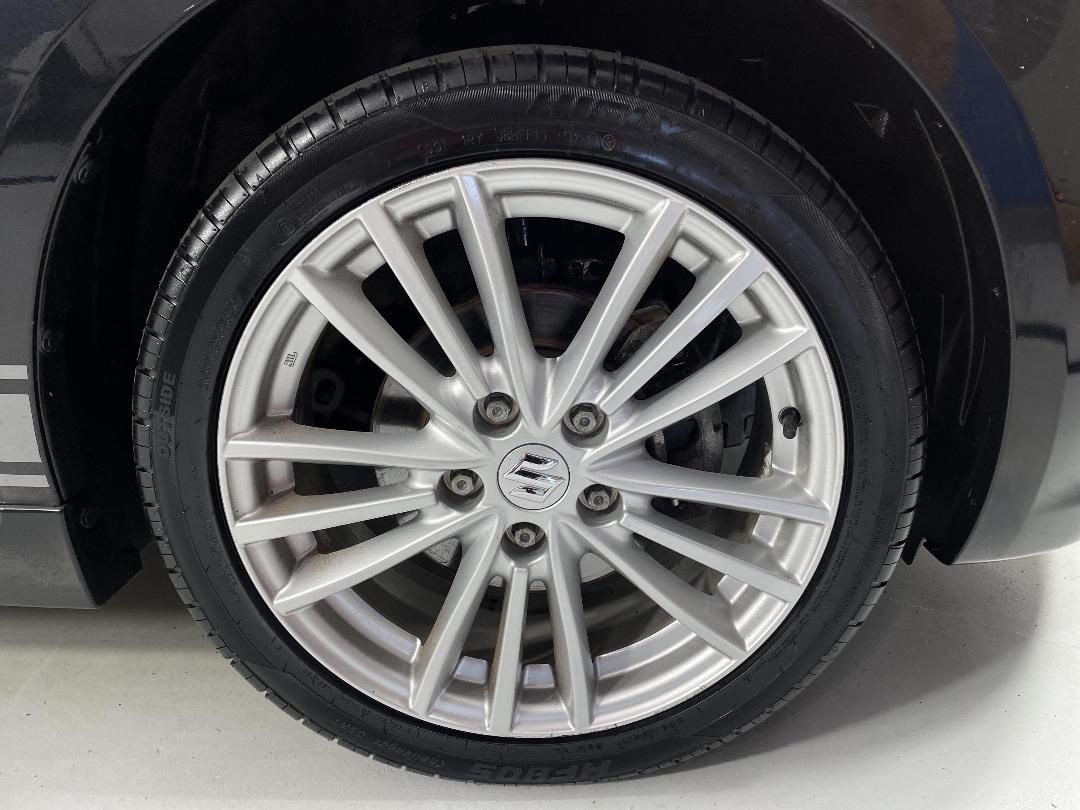 Photo '9' of Suzuki Swift