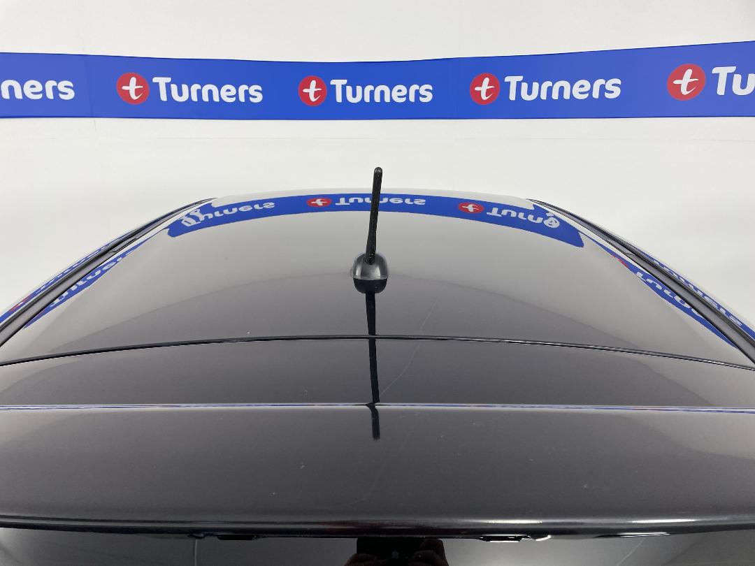 Photo '30' of Suzuki Swift