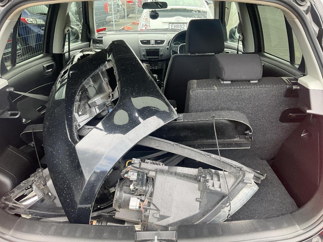 Photo '6' of Suzuki Swift