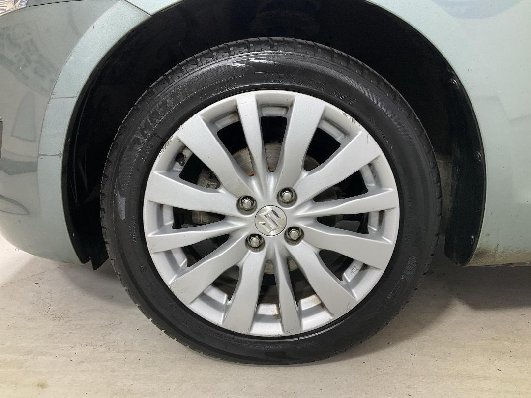 Photo '10' of Suzuki Swift