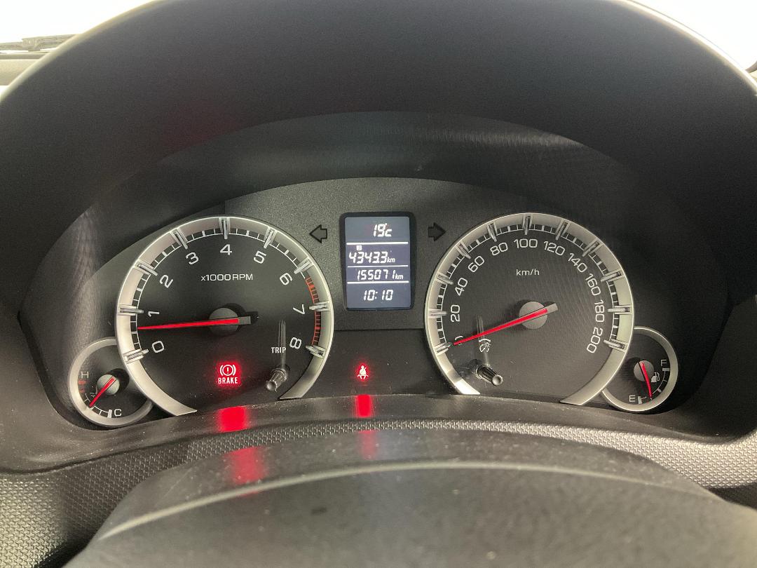 Photo '21' of Suzuki Swift