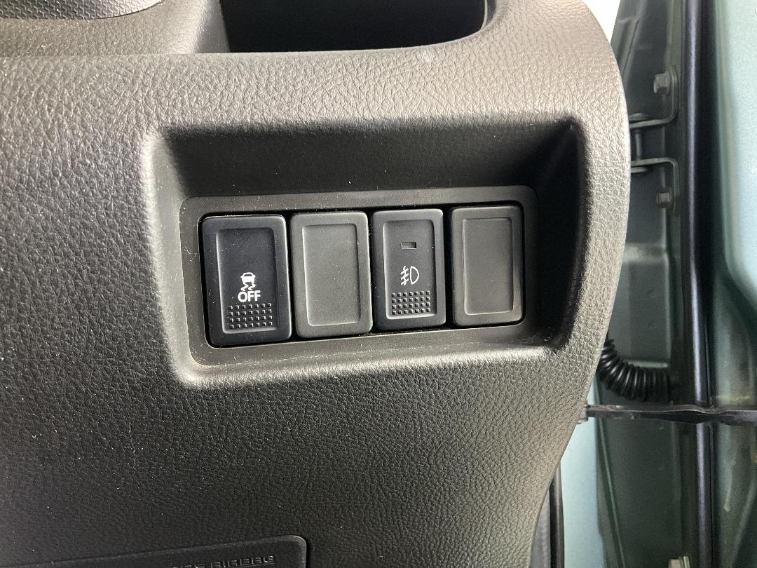 Photo '27' of Suzuki Swift