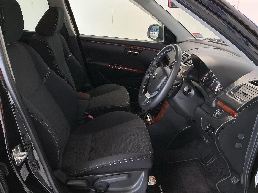 Photo '16' of Suzuki Swift Photo '16' of Suzuki Swift