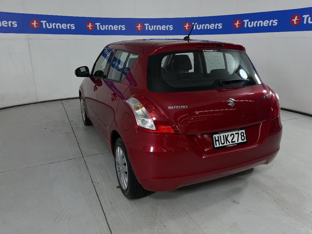 Photo '5' of Suzuki Swift