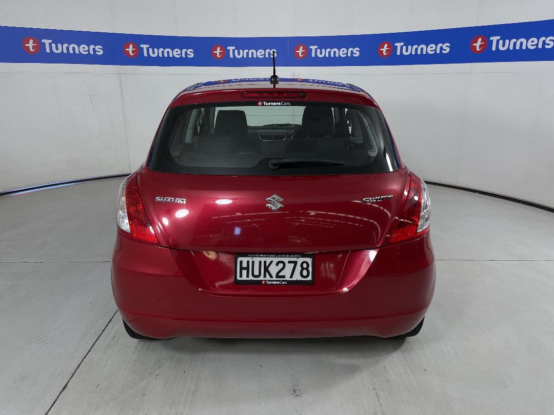 Photo '6' of Suzuki Swift