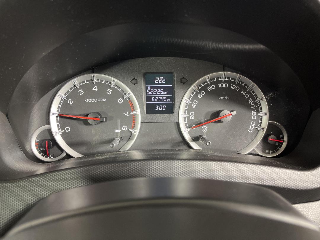 Photo '21' of Suzuki Swift