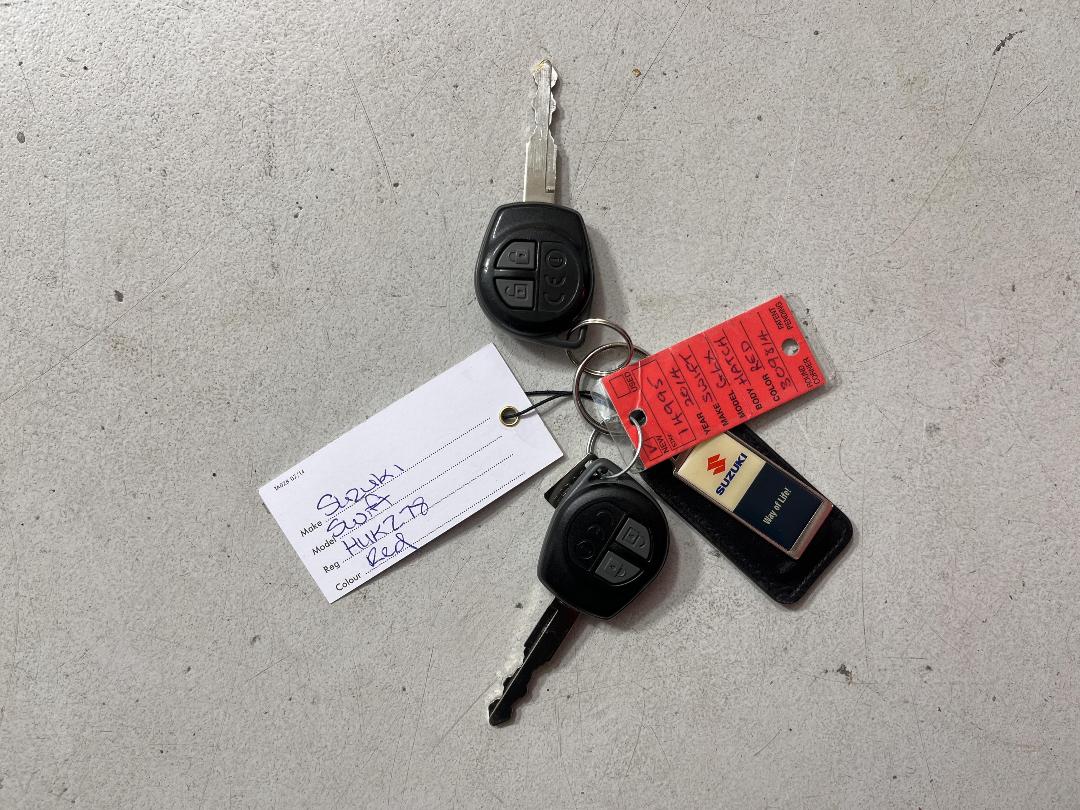 Photo '22' of Suzuki Swift