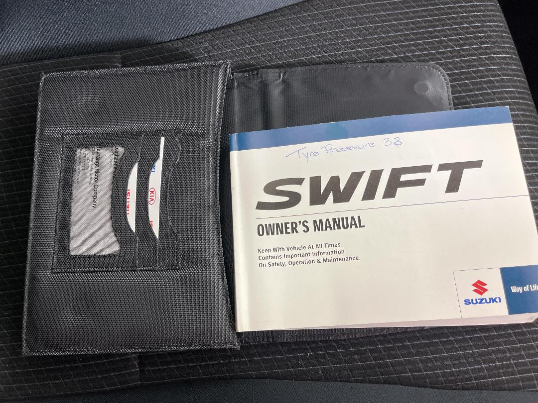 Photo '26' of Suzuki Swift