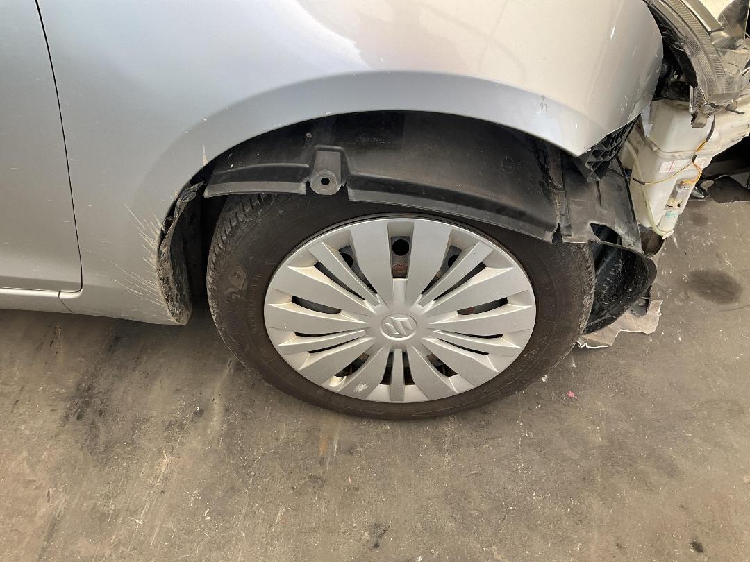 Photo '2' of Suzuki Swift Glxab Photo '2' of Suzuki Swift Glxab