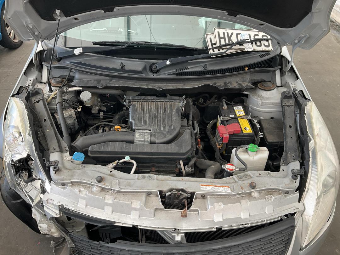 Photo '23' of Suzuki Swift Glxab Photo '23' of Suzuki Swift Glxab