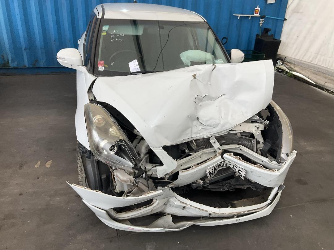 Photo '4' of Suzuki Swift