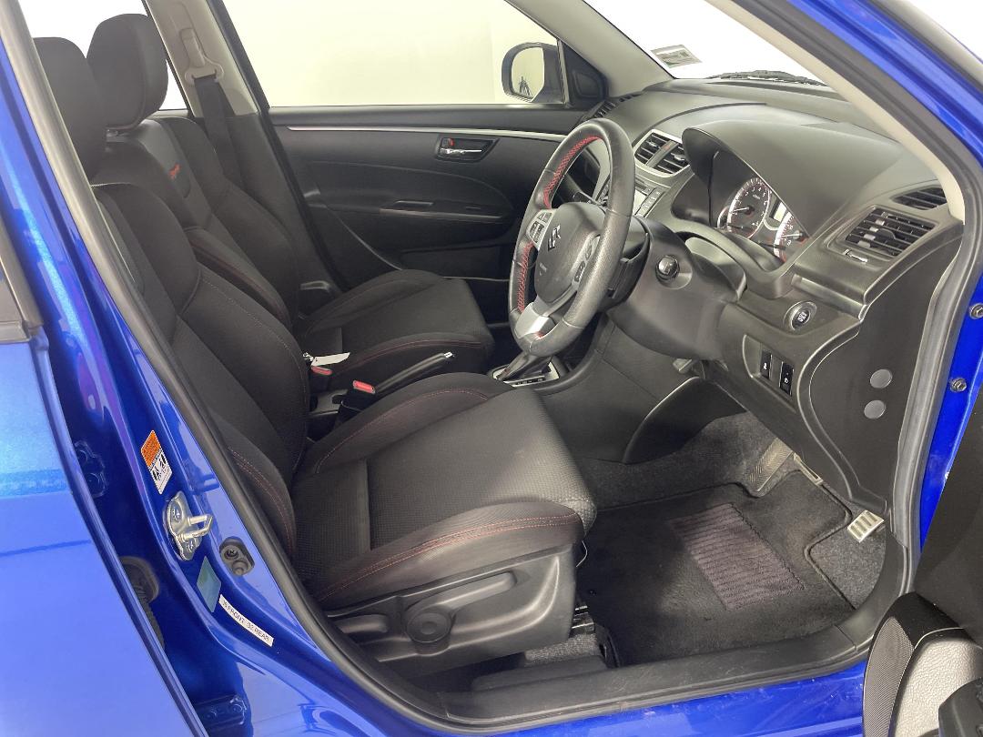 Photo '16' of Suzuki Swift