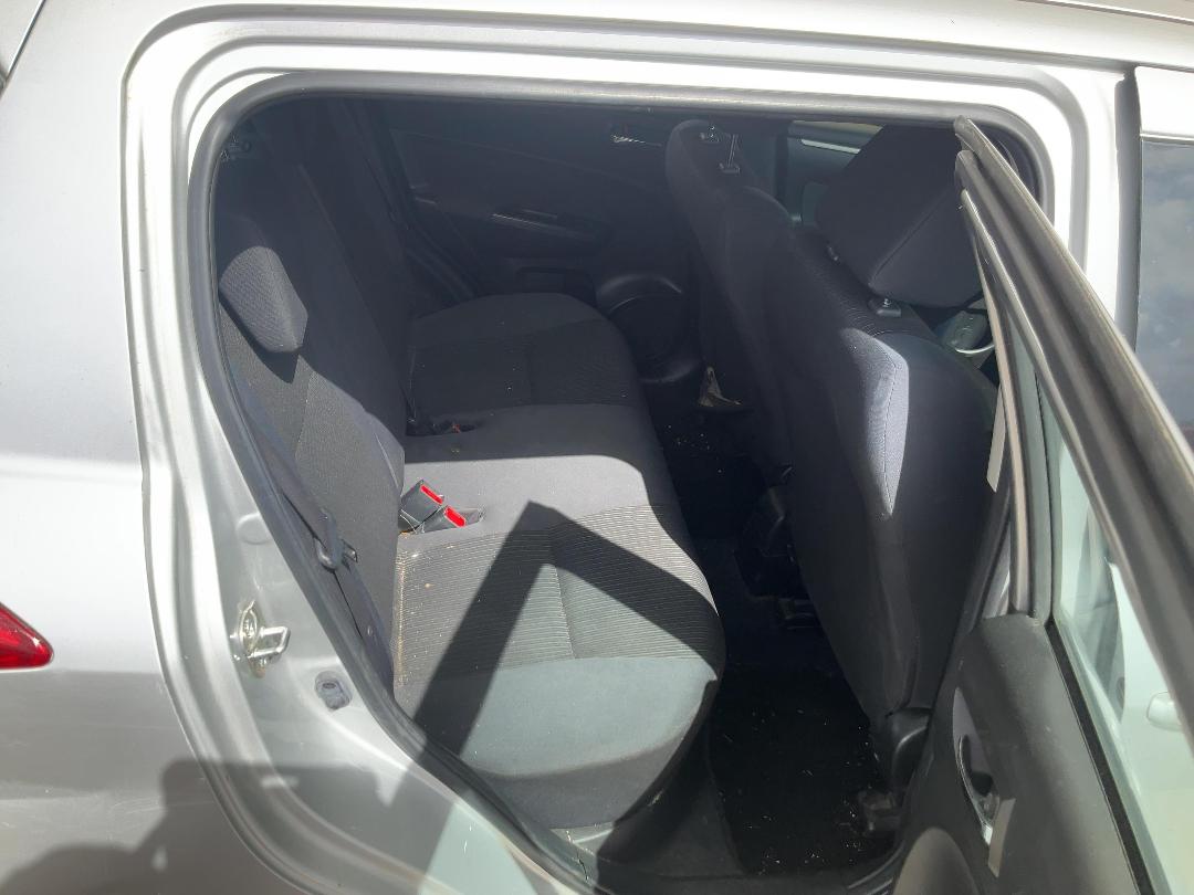 Photo '15' of Suzuki Swift Glxab