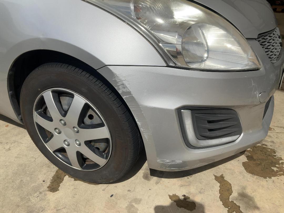 Photo '18' of Suzuki Swift Glxab