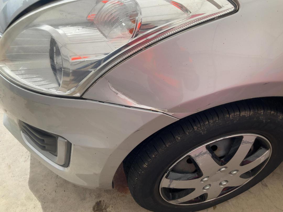 Photo '21' of Suzuki Swift Glxab