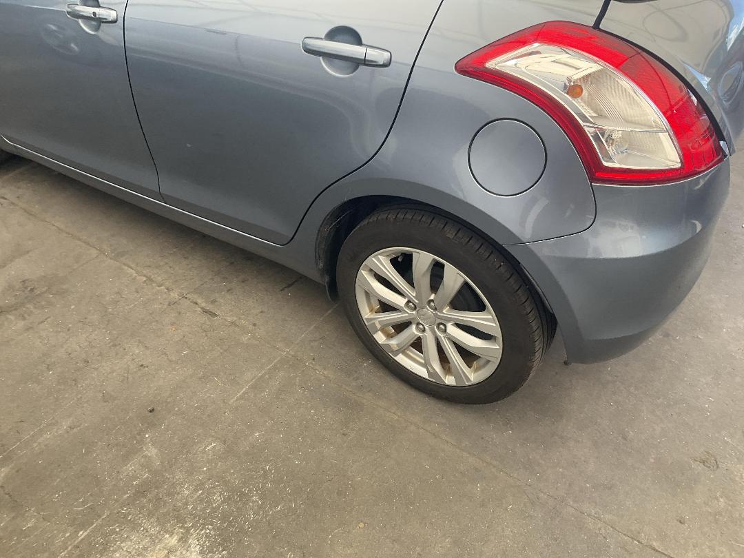 Photo '8' of Suzuki Swift Photo '8' of Suzuki Swift