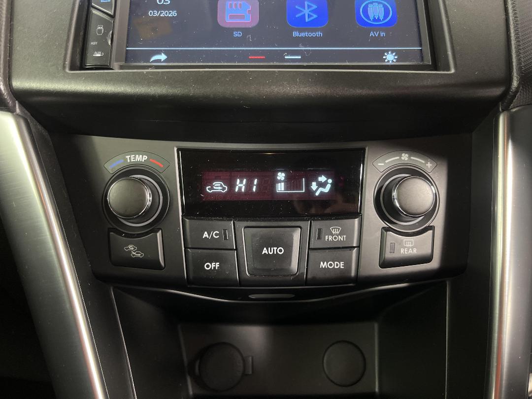 Photo '27' of Suzuki Swift Photo '27' of Suzuki Swift