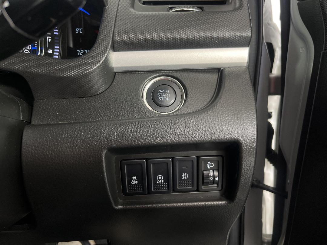 Photo '28' of Suzuki Swift Photo '28' of Suzuki Swift