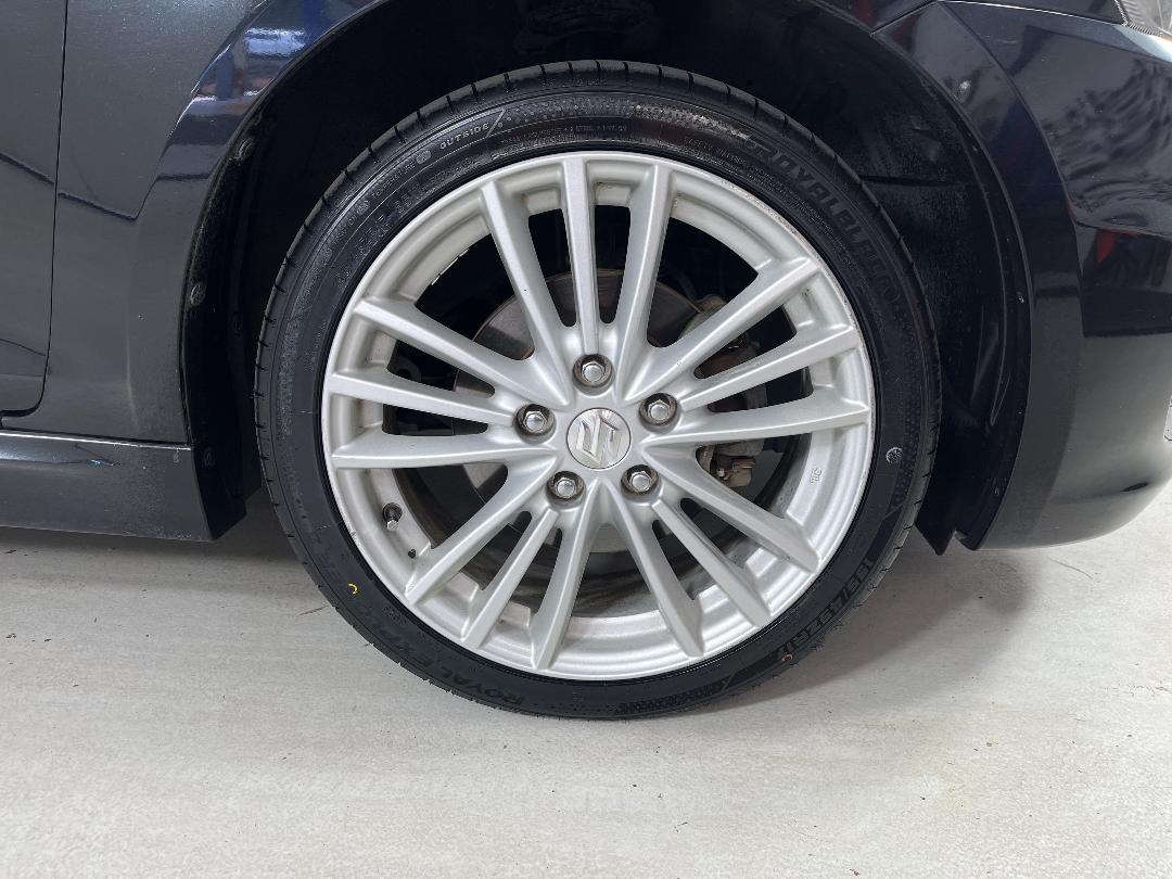 Photo '9' of Suzuki Swift