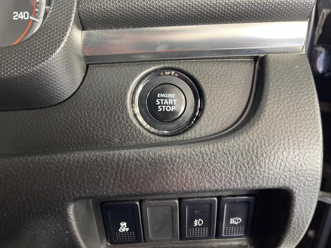 Photo '24' of Suzuki Swift