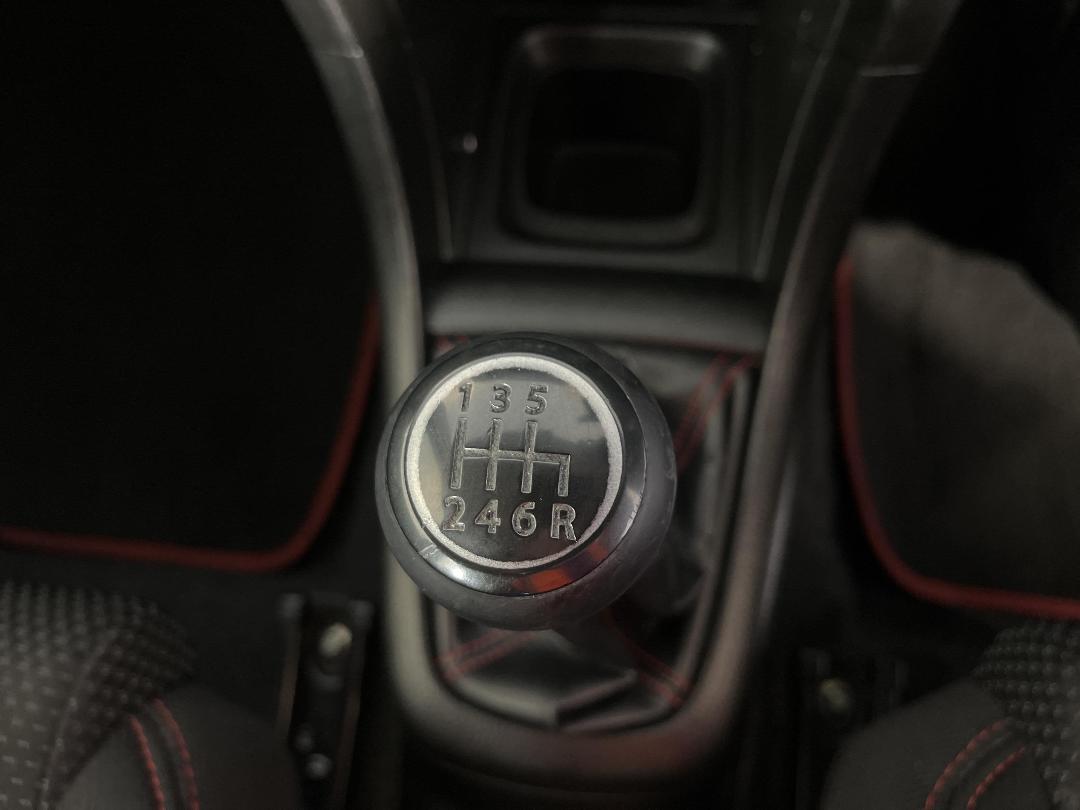 Photo '28' of Suzuki Swift