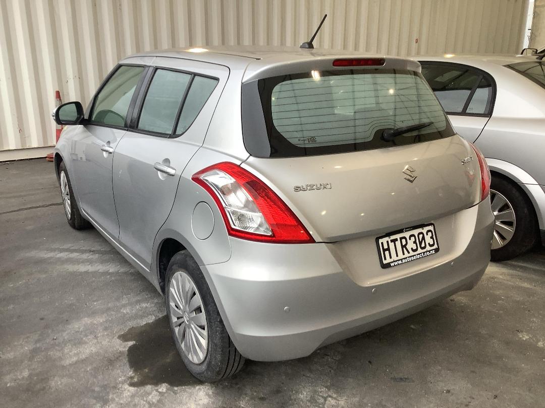 Photo '6' of Suzuki Swift Glxab