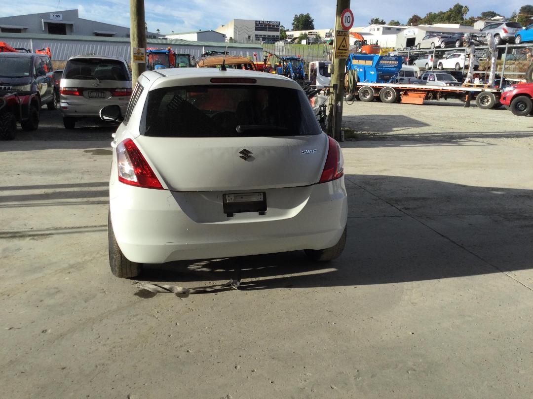 Photo '5' of Suzuki Swift