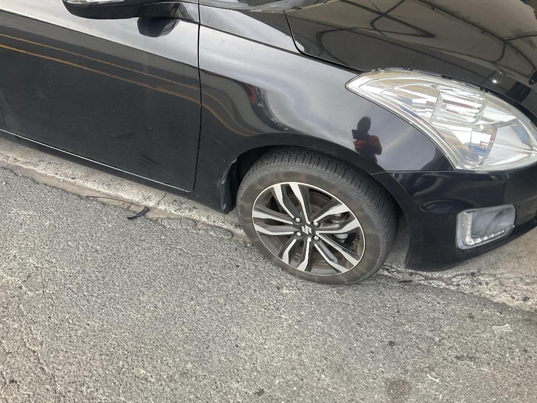 Photo '2' of Suzuki Swift