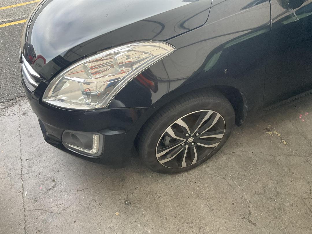 Photo '6' of Suzuki Swift