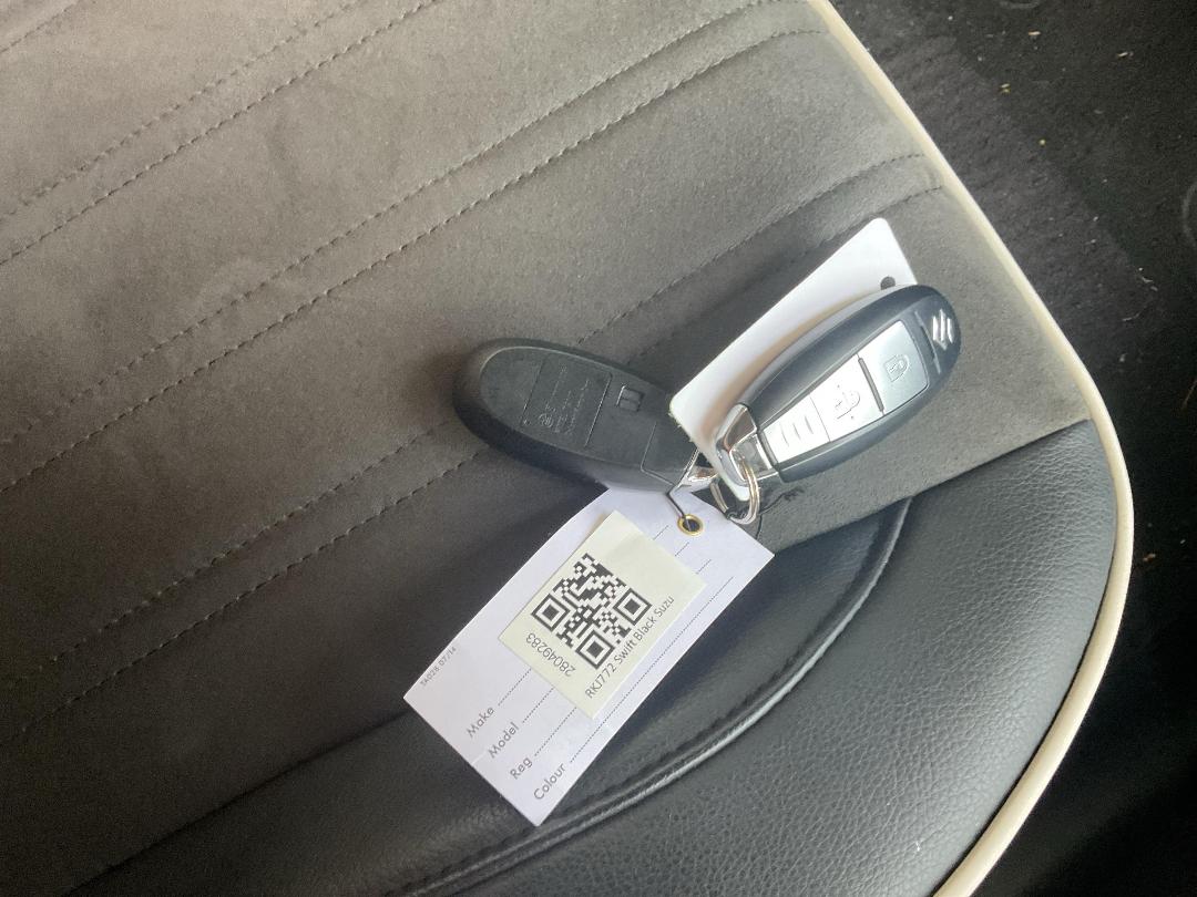 Photo '19' of Suzuki Swift