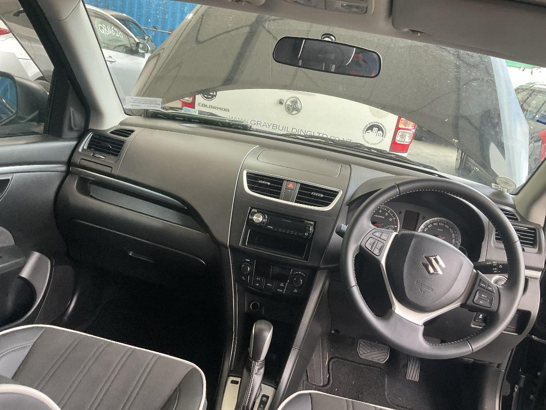 Photo '22' of Suzuki Swift