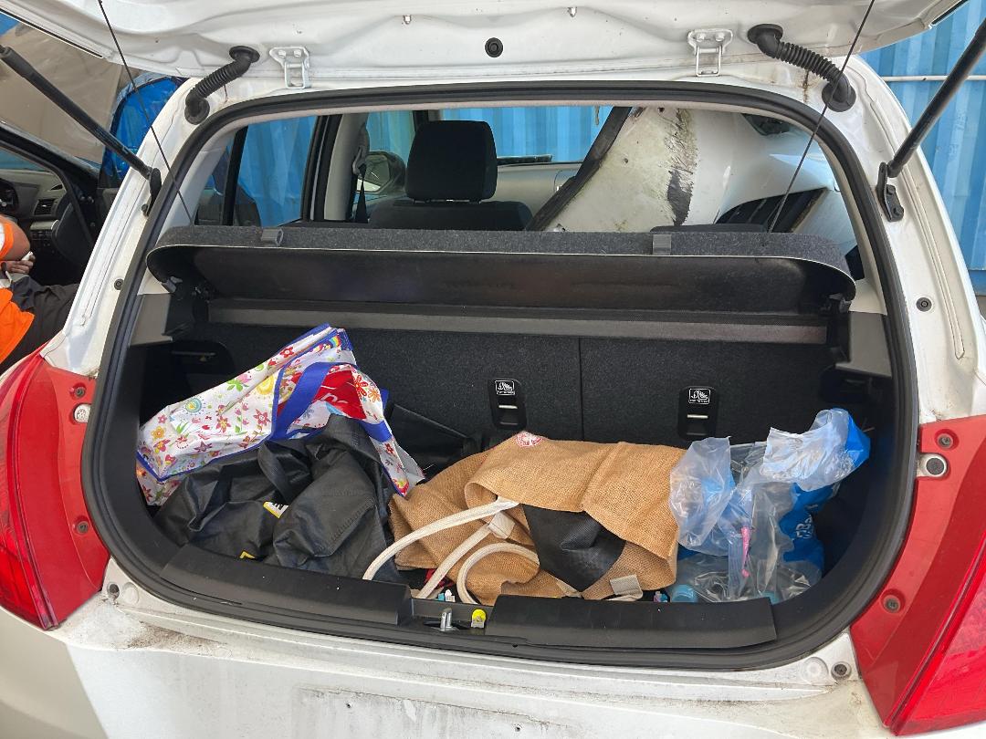 Photo '10' of Suzuki Swift Glxab Photo '10' of Suzuki Swift Glxab