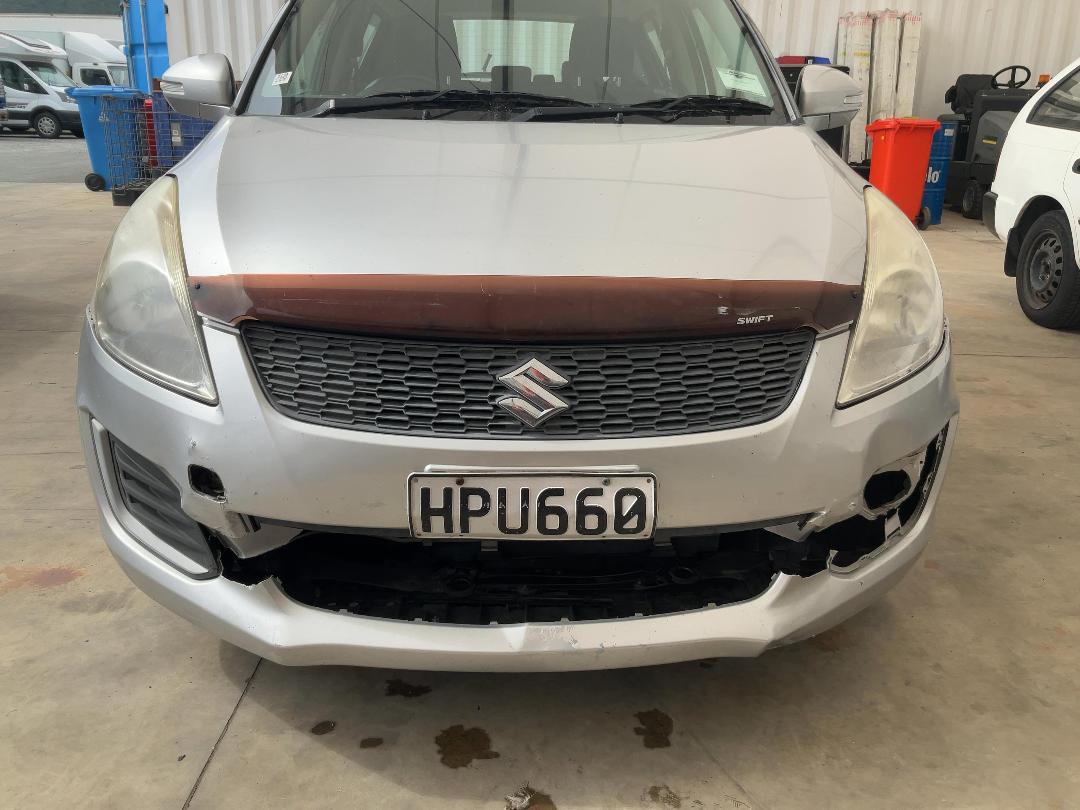 Photo '17' of Suzuki Swift Glxab Photo '17' of Suzuki Swift Glxab