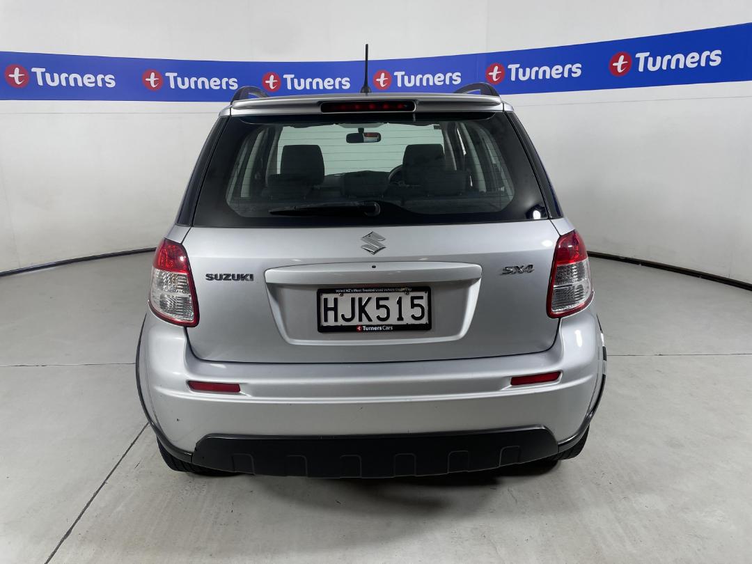 Photo '6' of Suzuki SX4