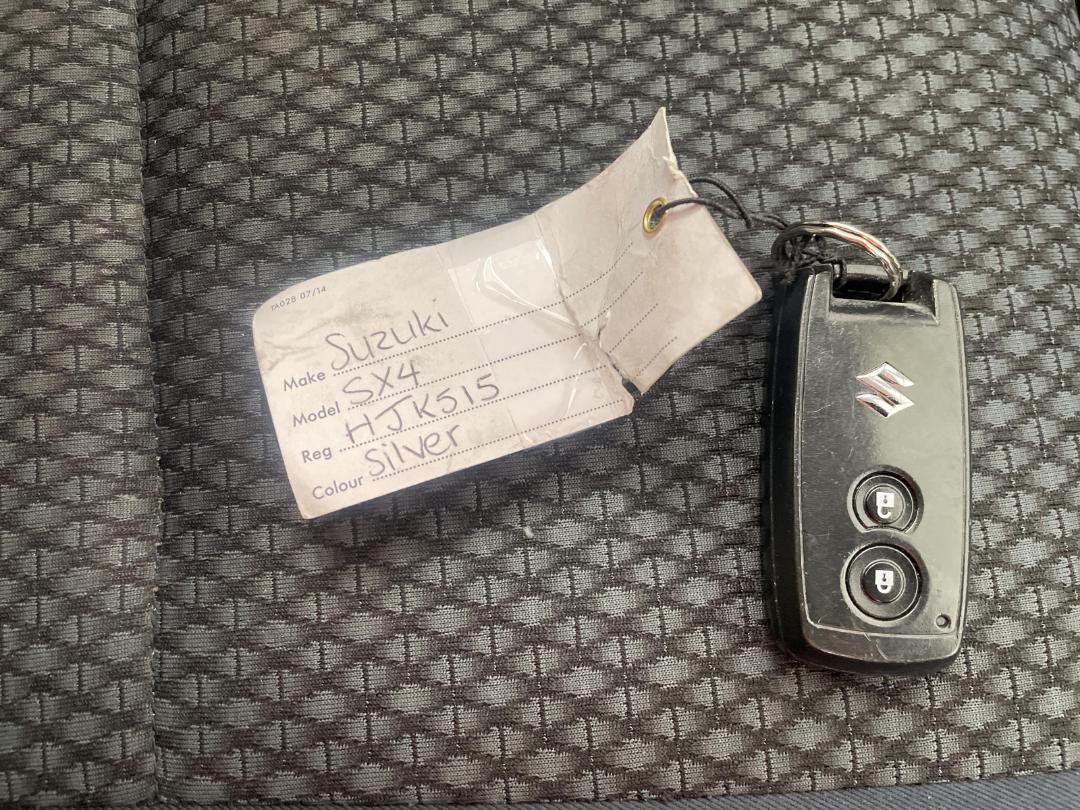 Photo '22' of Suzuki SX4