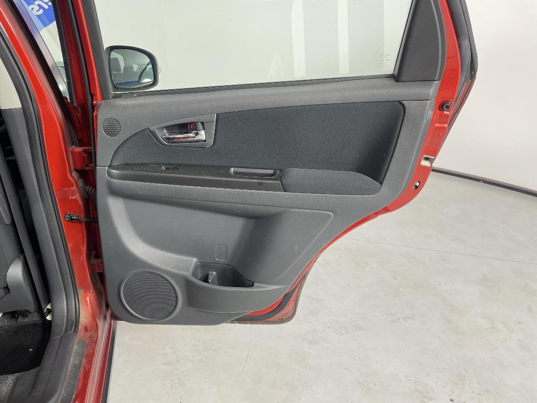 Photo '19' of Suzuki SX4 Photo '19' of Suzuki SX4