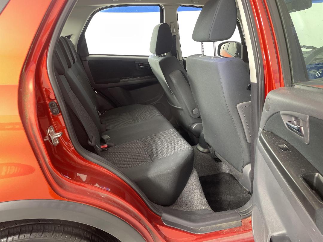 Photo '20' of Suzuki SX4 Photo '20' of Suzuki SX4