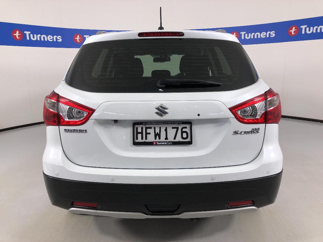 Photo '6' of Suzuki SX4 S-Cross