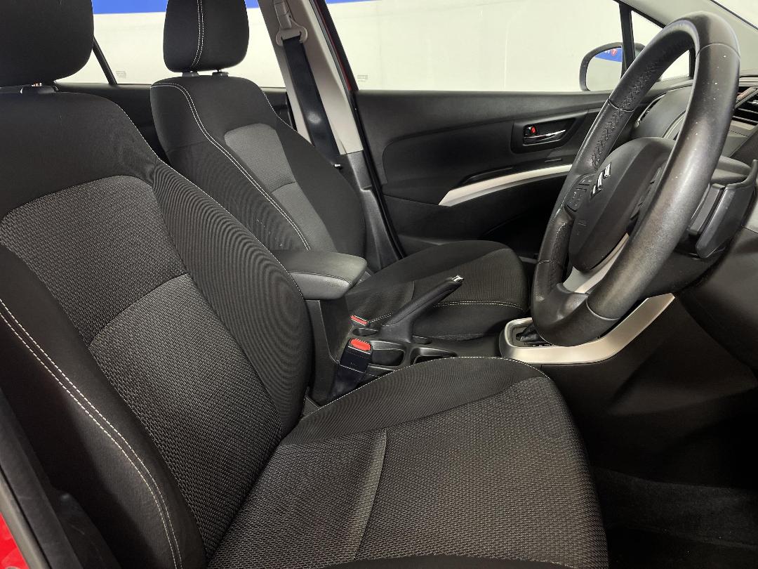 Photo '16' of Suzuki SX4 S-Cross Photo '16' of Suzuki SX4 S-Cross