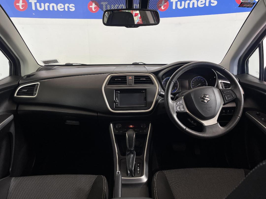 Photo '17' of Suzuki SX4 S-Cross Photo '17' of Suzuki SX4 S-Cross