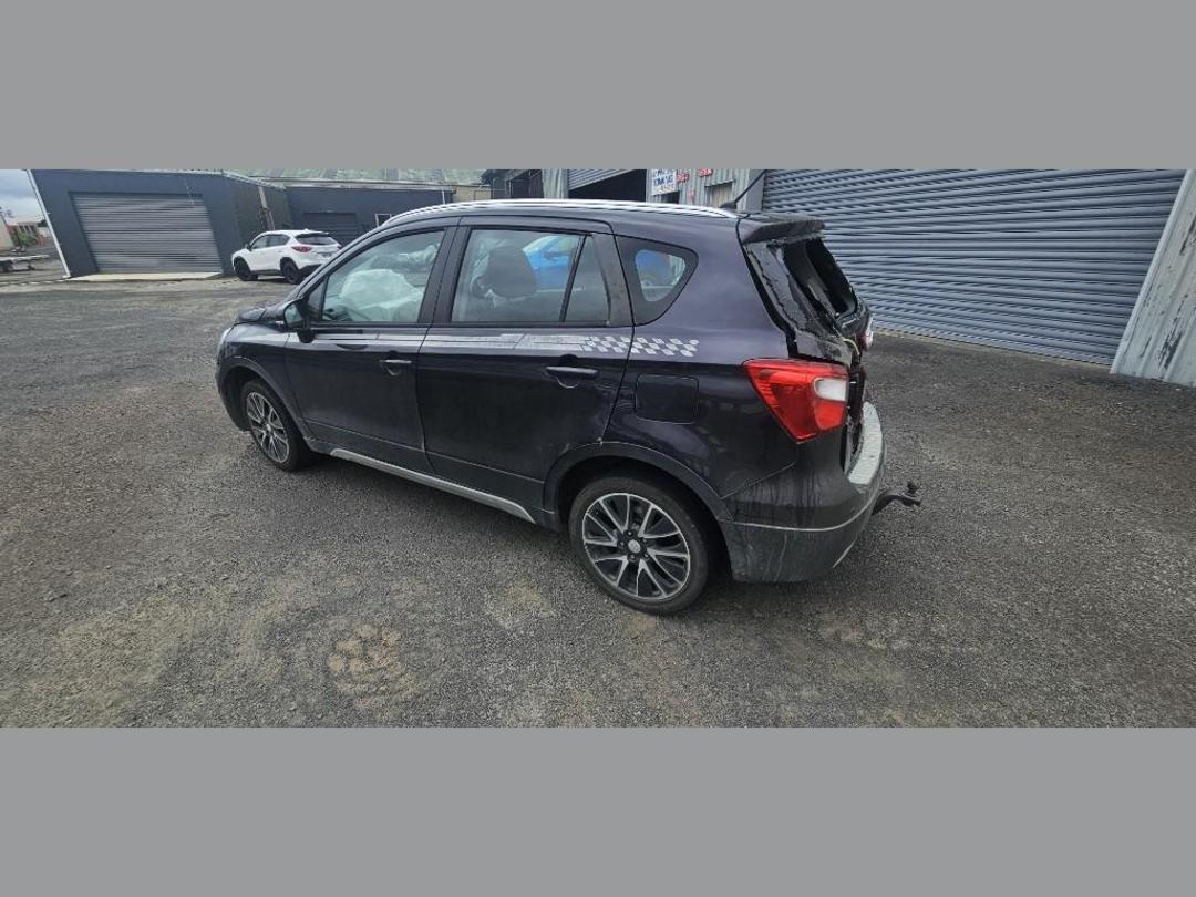 Photo '5' of Suzuki SX4 S-Cross Ltdfc Photo '5' of Suzuki SX4 S-Cross Ltdfc